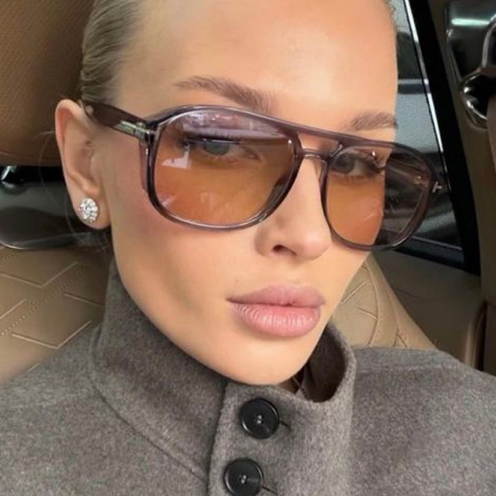 Women's square sunglasses with luxurious plastic frame and mirrored lenses Stornfield