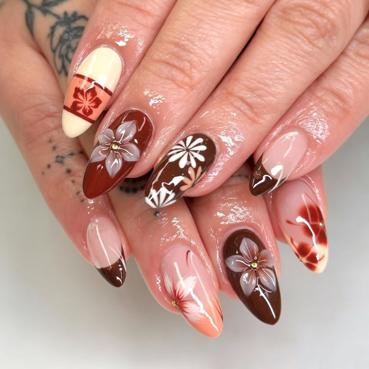 Botanical Floral Press-On Nail Set Stornfield