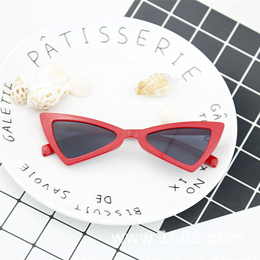 Women's fashionable Cat-Eye sunglasses with elegant design Stornfield