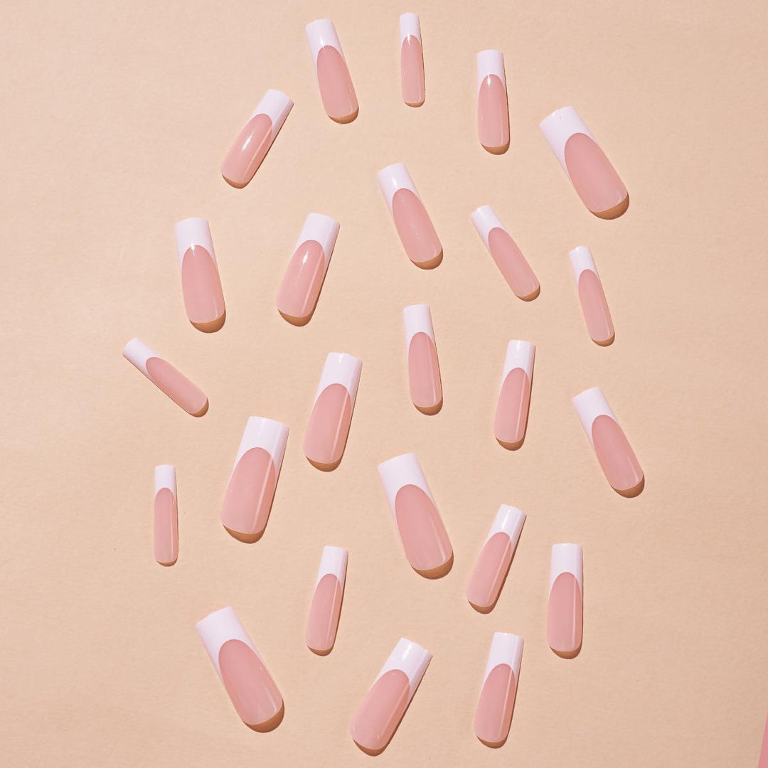 Acrylic nail set with elegant design and gradient colors Stornfield