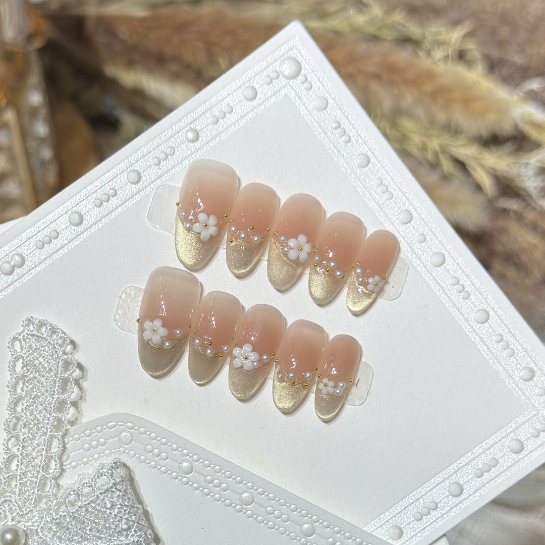 Decorative Press-On Nail Art Set with Floral Accents Stornfield