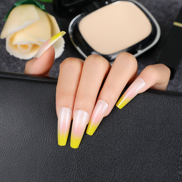 Glamorous artificial nails with gradient Stornfield