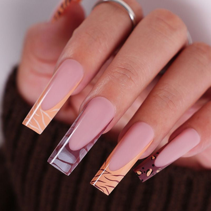 Festive Themed Decorative Press-On Nails