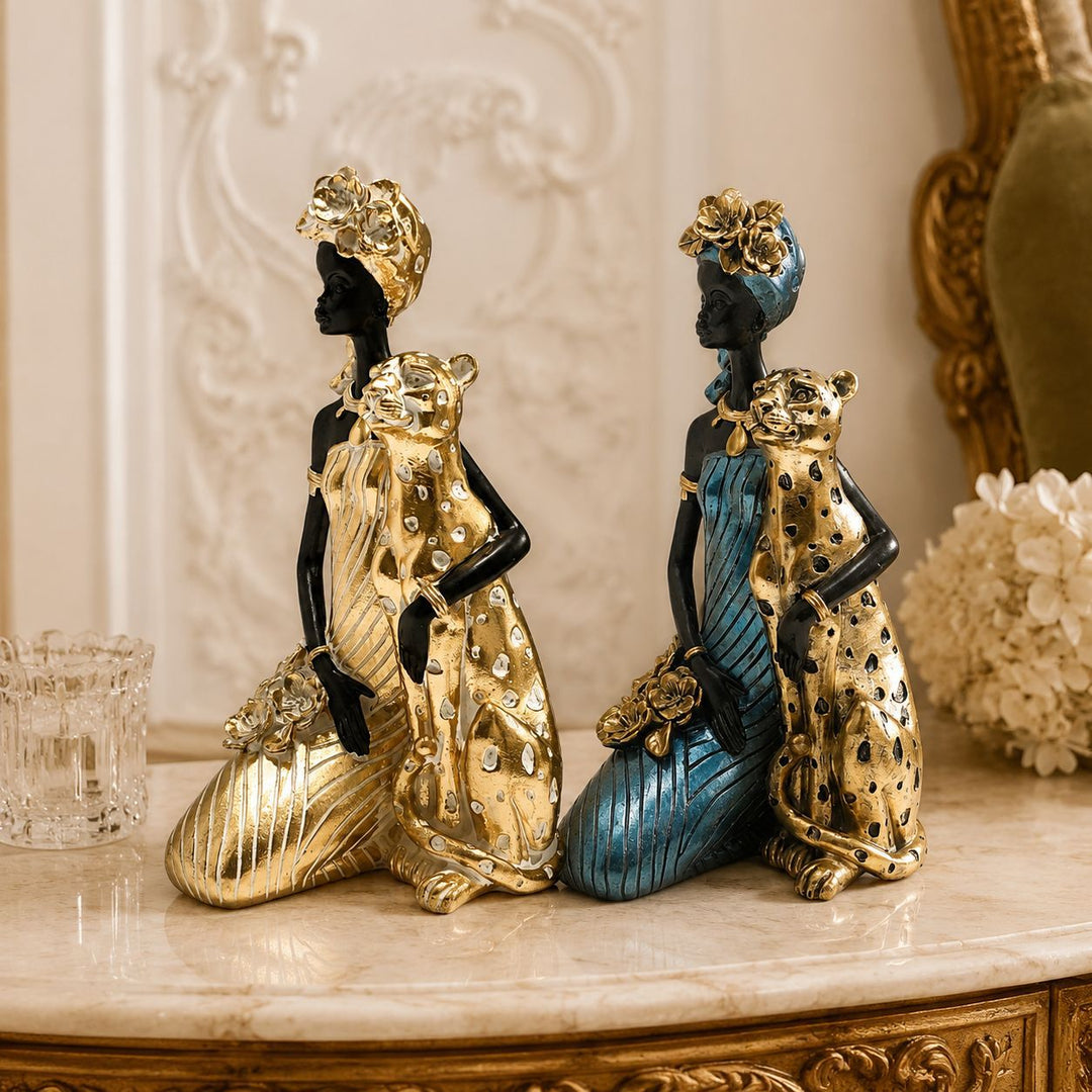 Elegant sculpture with leopard casting Stornfield