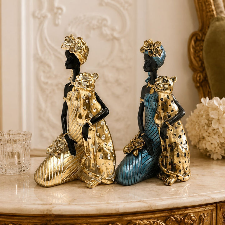 Elegant sculpture with leopard casting Stornfield