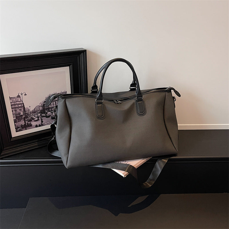 Travel bag with multifunctional compartments and elegant design Stornfield