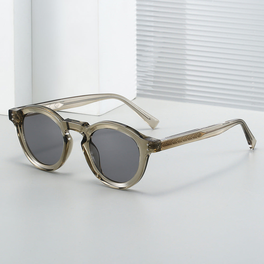 Ladies fashionable sunglasses in a stylish round design by Stornfield