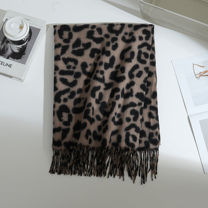 Ladies Elegant and patterned animal scarf with fringes Stornfield