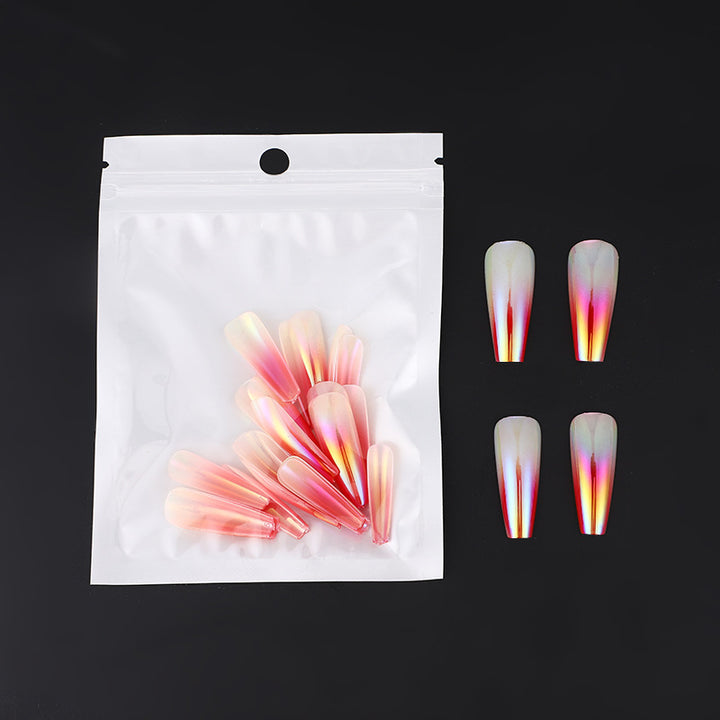 Trendy gradient design artificial nails Stornfield