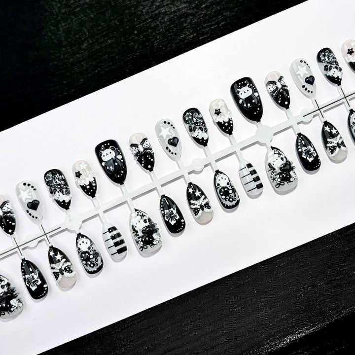Artistic Press-On Nail Art Set with Creative Designs