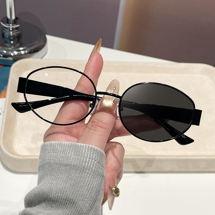 Women Vintage Sunglasses in Oval Design Stornfield