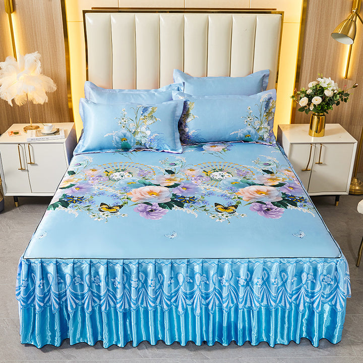 Ladies daybed cover with playful bear motif Stornfield