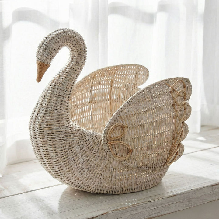 Playful laundry basket in the shape of a swan Stornfield