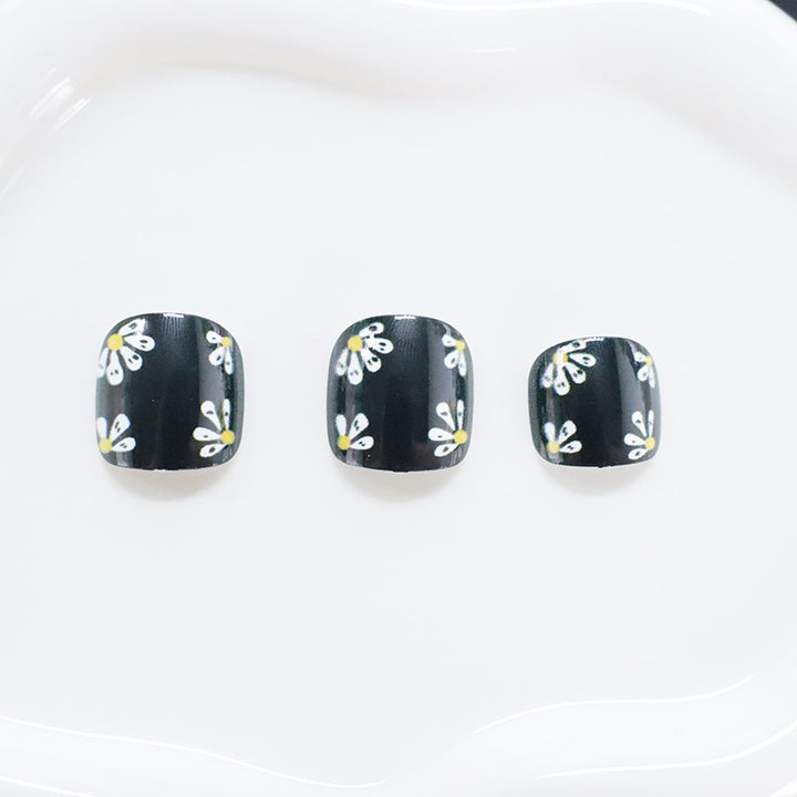 Artistic Floral Nail Art Design Stornfield