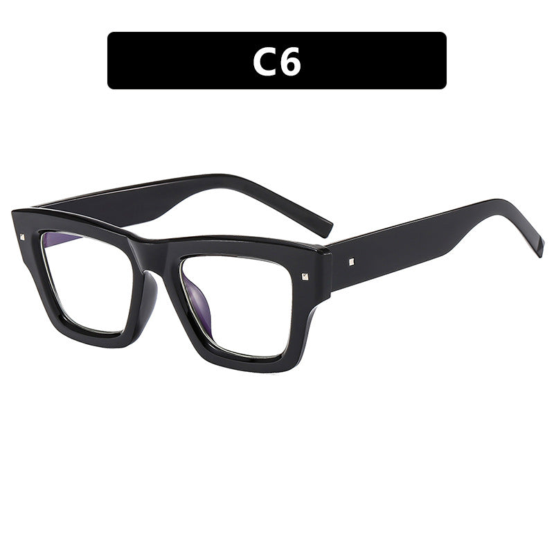 Ladies trendy sunglasses with square frame and UV protection Stornfield