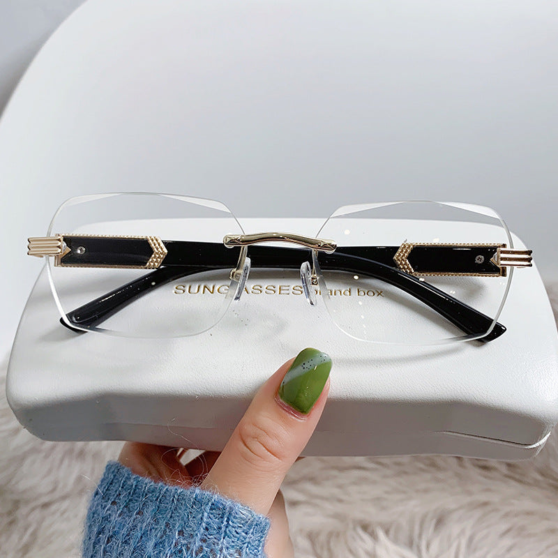 Avant-Garde Luxury Shield Sunglasses Stornfield