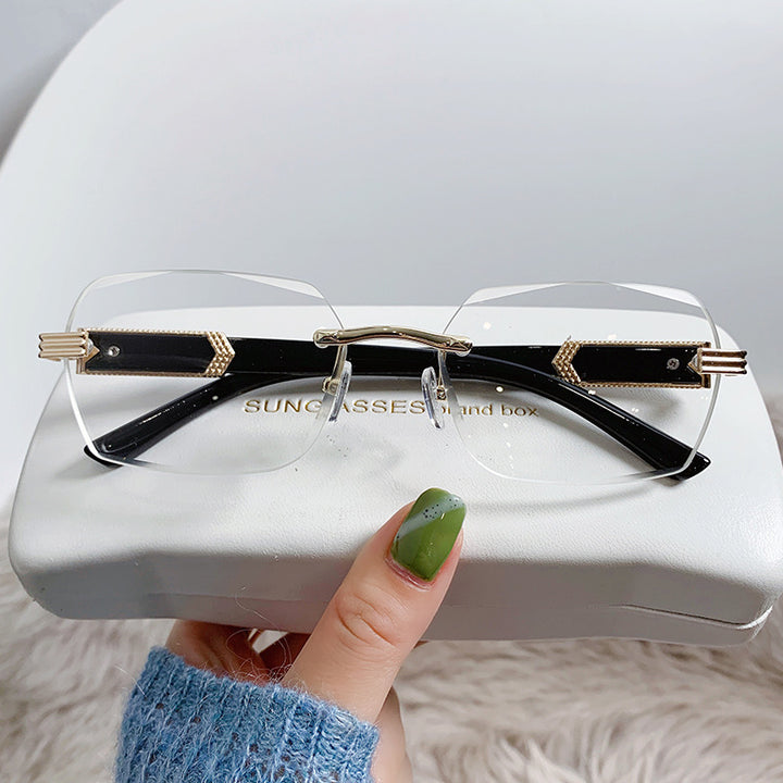 Avant-Garde Luxury Shield Sunglasses Stornfield