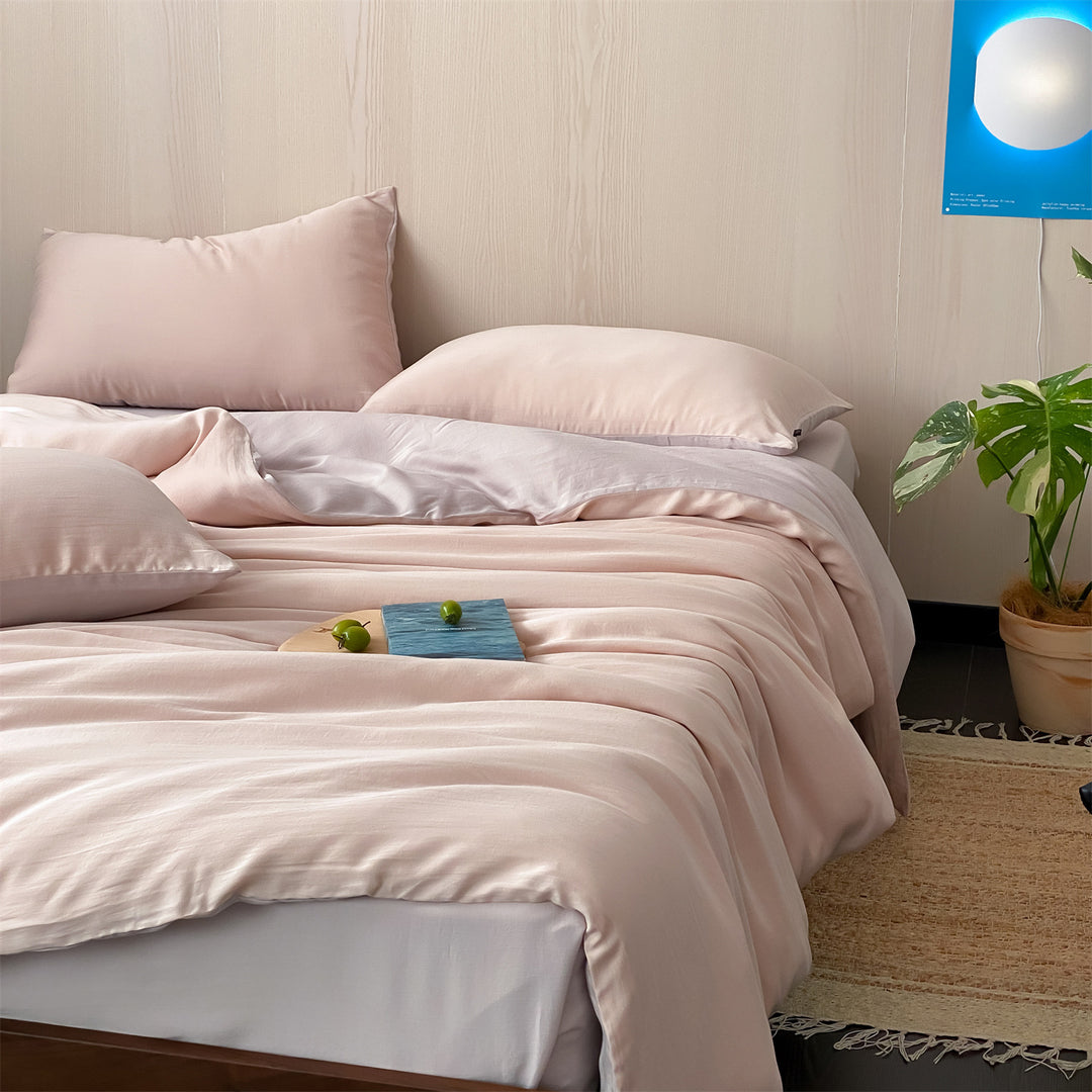 Reversible Cotton Sateen Duvet Cover and Pillowcase Set