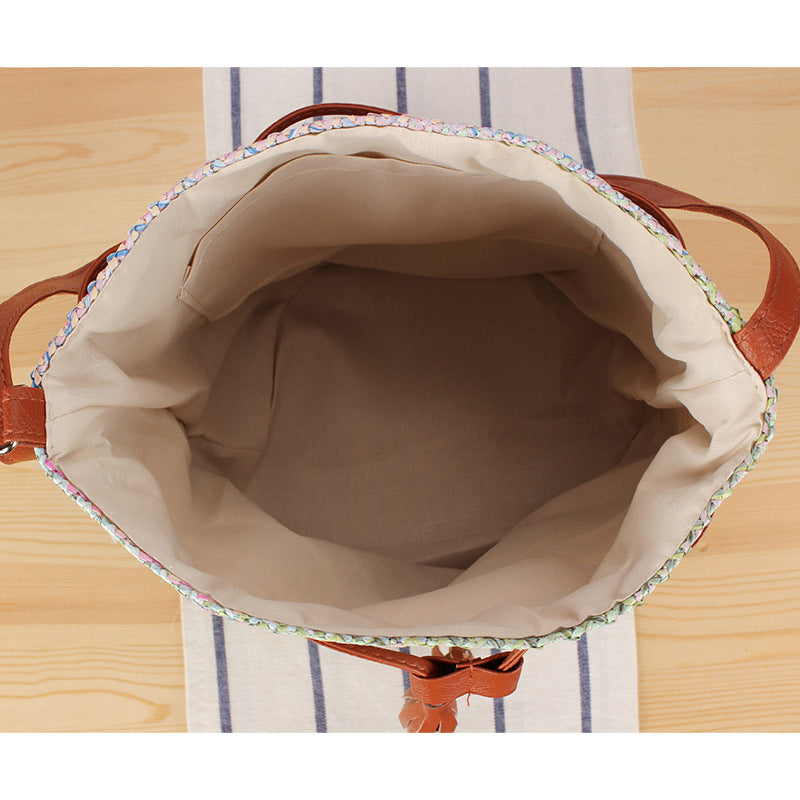 Shoulder bag made of hand-woven natural material with stylish leather accents Stornfield