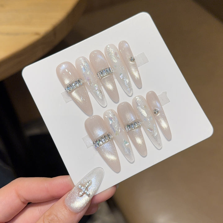 Artificial nails with elegant effect accents Stornfield