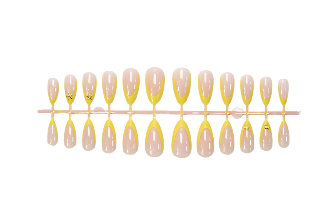 Artificial nail set with elegant tip and golden details Stornfield