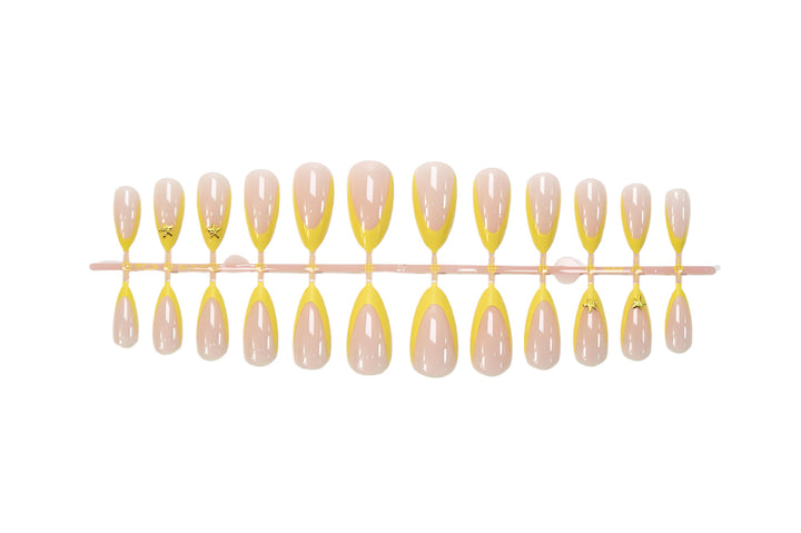 Artificial nail set with elegant tip and golden details Stornfield