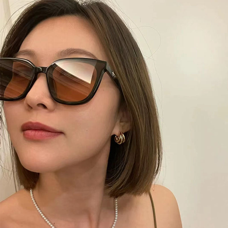 Ladies Cat-Eye Design Sunglasses with protective UV filter Stornfield