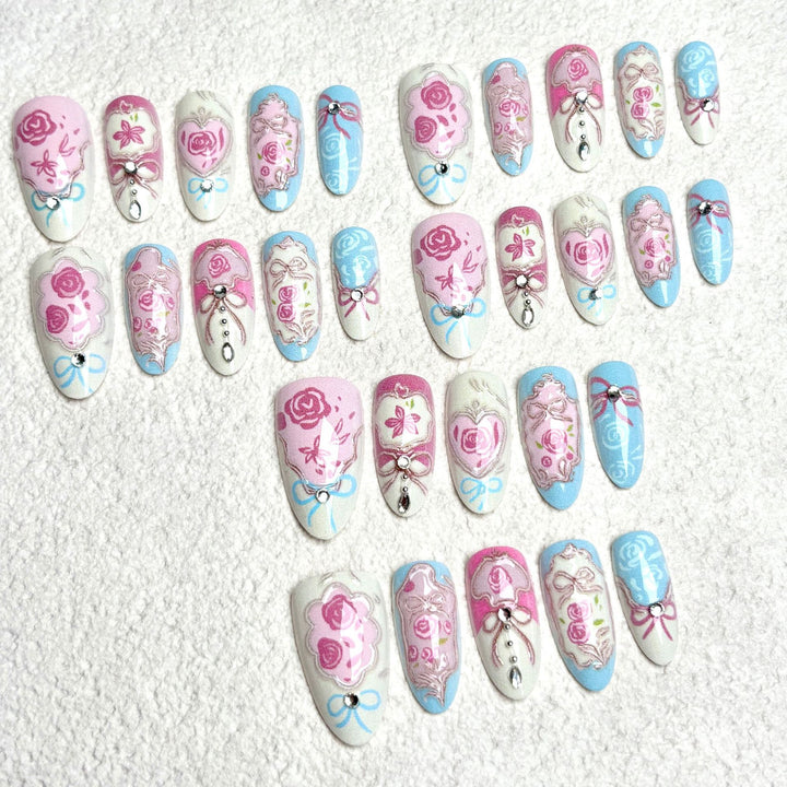 Elegant Floral Art Press-On Nail Set