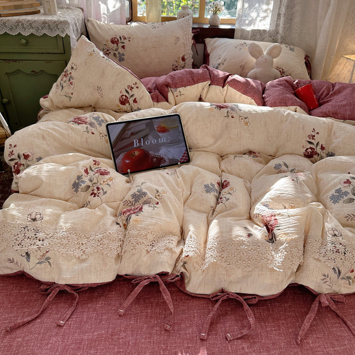 Floral Patterned Quilted Duvet Cover