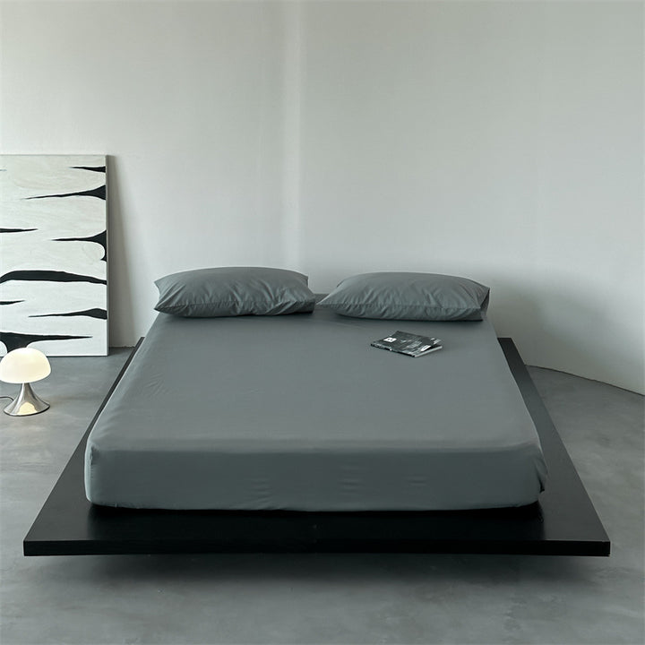 Fine jersey fitted sheet set with extra-elastic around rubber and smooth finish
