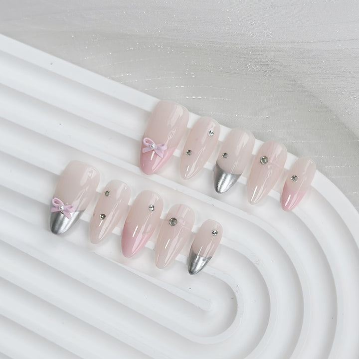 Elegant Press-On Nail Art Set with Decorative Bow and Gem Accents