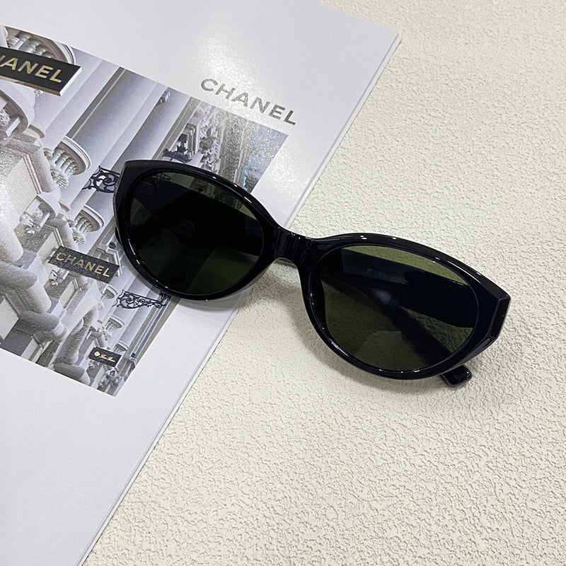 Fashionable Cat-Eye Sunglasses for Stylish Outfits Stornfield