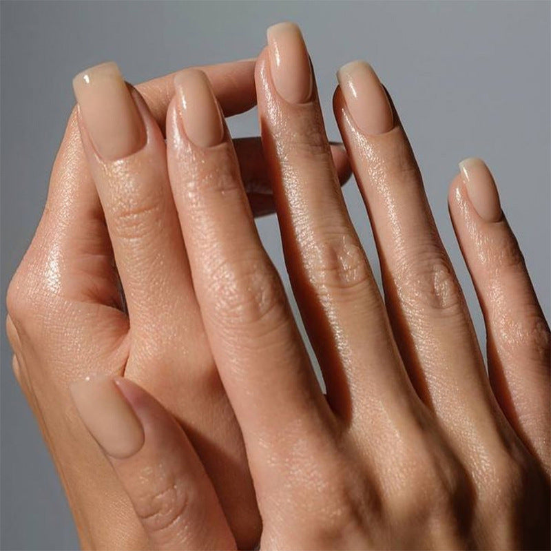 Artificial nail set in elegant nude look Stornfield