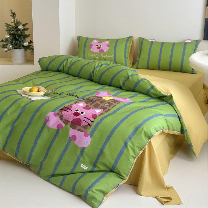 Children's Cartoon Puppy Duvet Cover Bedding Set with Reversible Stripe Pattern and Pillow Shams