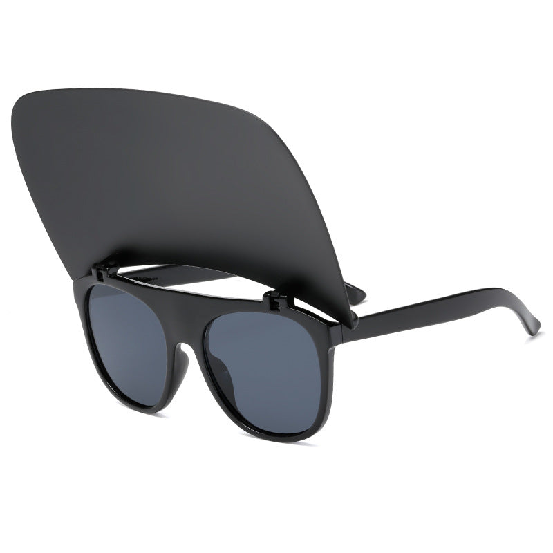 Women's corrective glasses with removable Stornfield shield