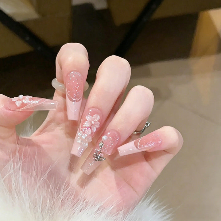 Glamorous artificial nail tips with 3D flower and crystal embellishments Stornfield