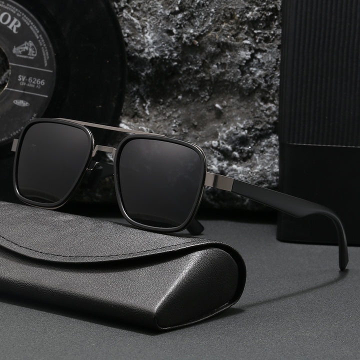 Ladies' fashionable sunglasses with square frame and innovative lenses Stornfield