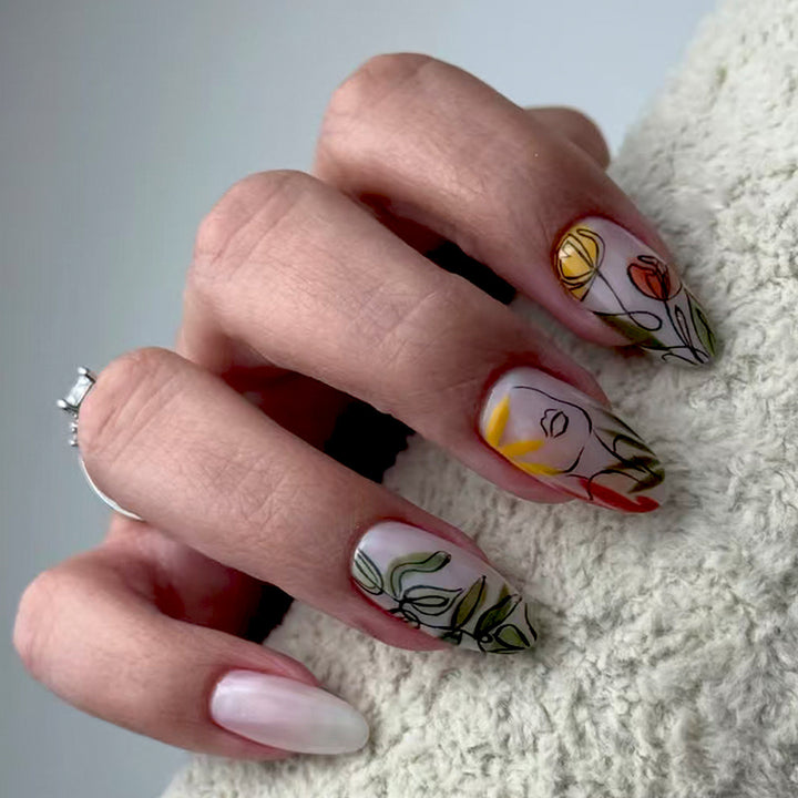 Artificial nails with floral patterns Stornfield