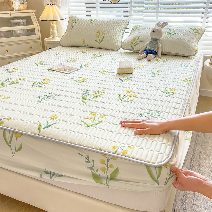 Quilted Floral Pattern Mattress Protector