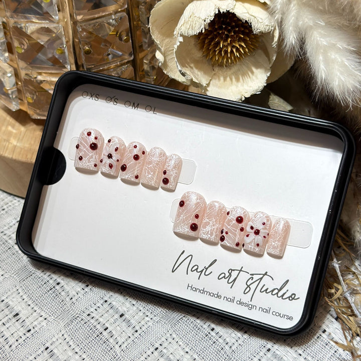 Artistic Press-On Nail Art Set with Unique Design Stornfield