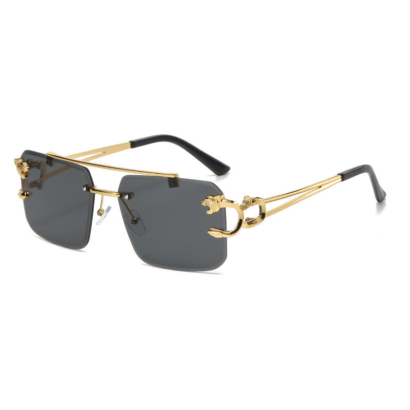 Women's glasses with extravagant frame and luxurious accents Stornfield
