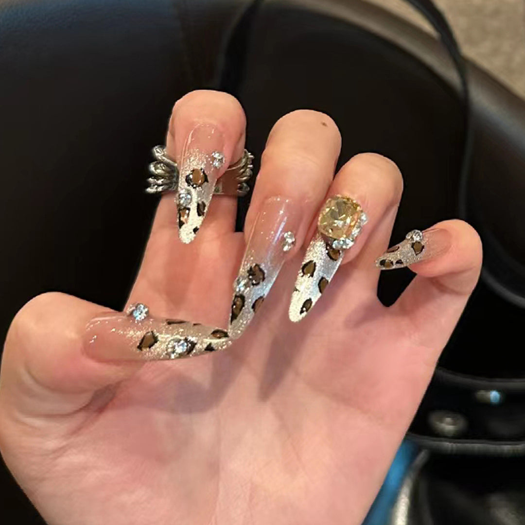 Artistic Stiletto Press-On Nail Set with Elegant Leopard Design Stornfield