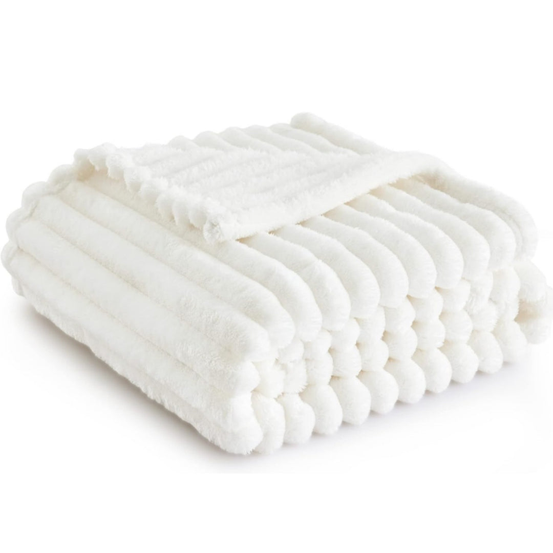 Cozy Plush Throw Blanket Stornfield