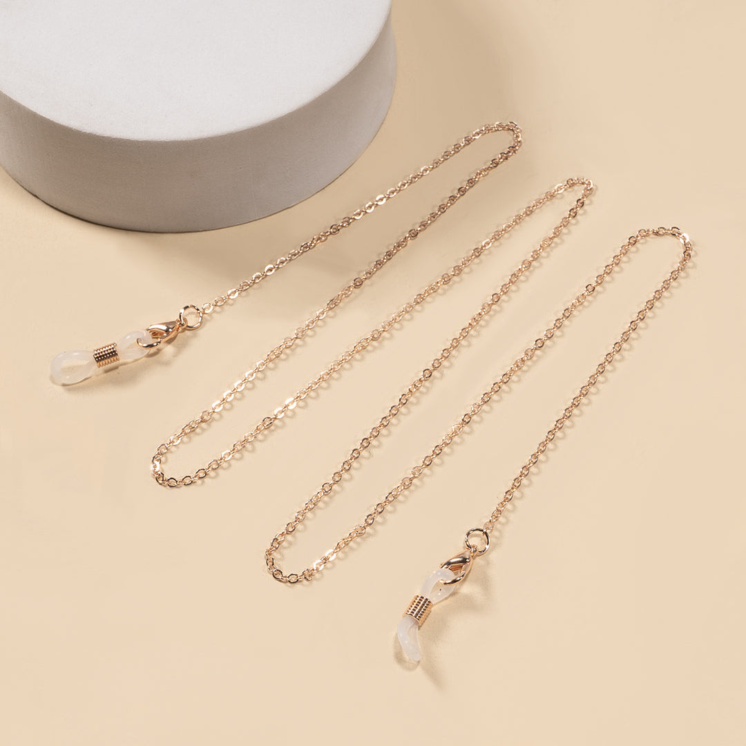 Elegant Pearl-Embellished Chain Stornfield