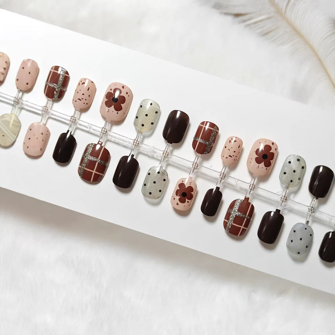 Creative Nail Art Set with Modern Designs Stornfield