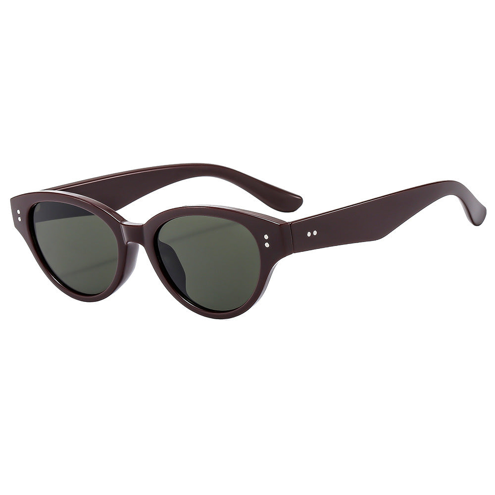 Retro-Inspired Luxurious Cat-Eye Sunglasses Stornfield