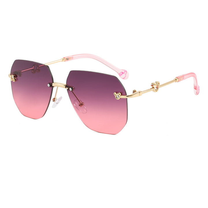 Ladies stylish oversized sunglasses with faceted frame Stornfield