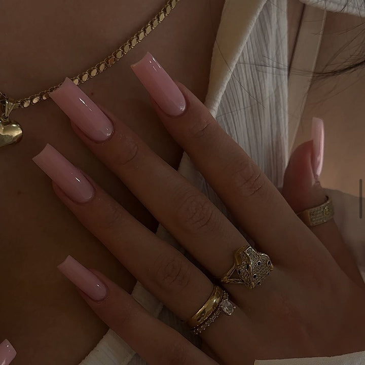 Artificial nail tips with high-gloss finish Stornfield