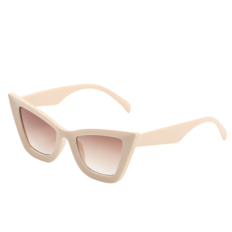 Women fashion forward Cat-Eye sunglasses Stornfield