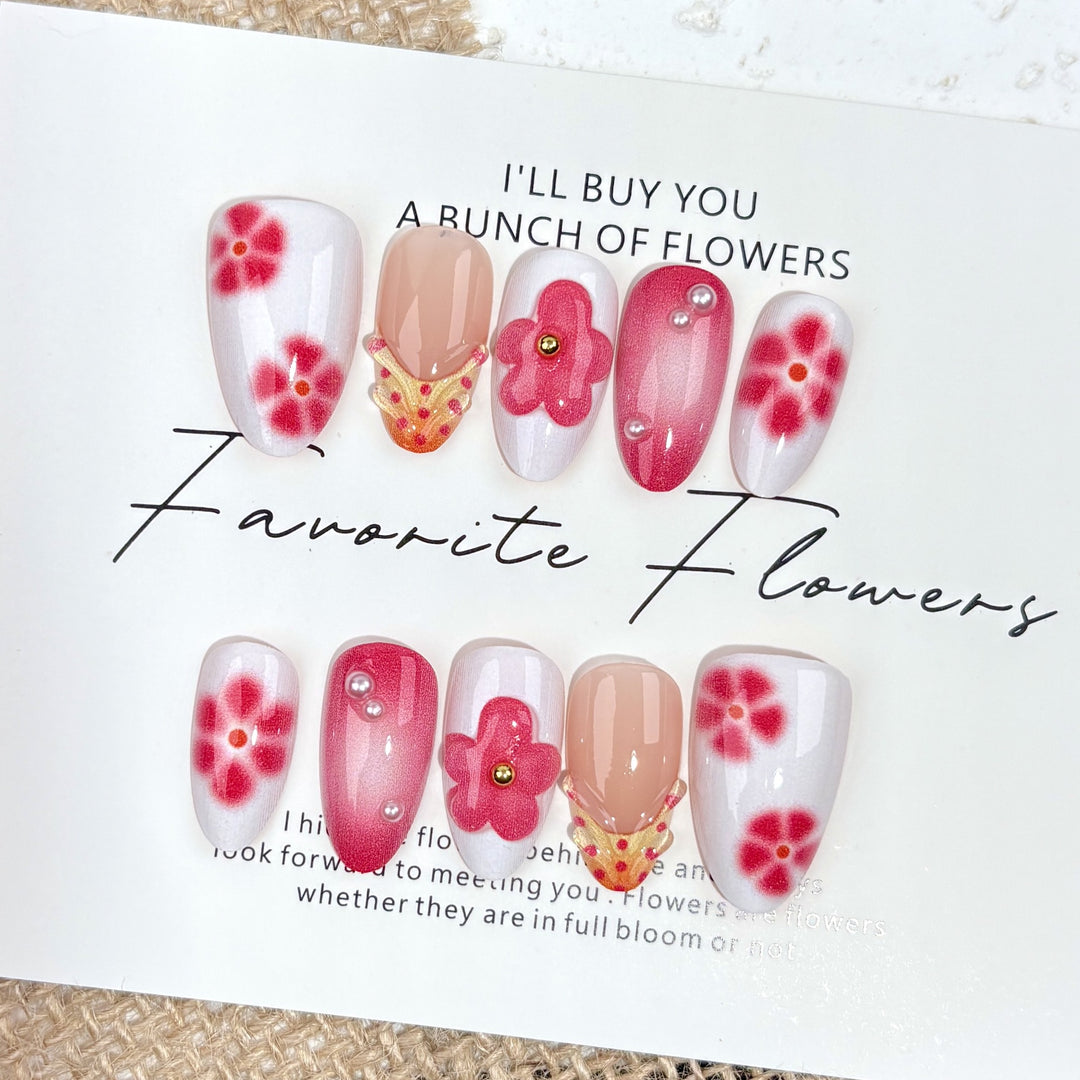 Floral-Designed Press-On Nail Art Kit